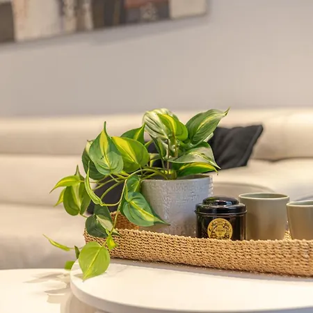 Agathae Luxury With Garden
