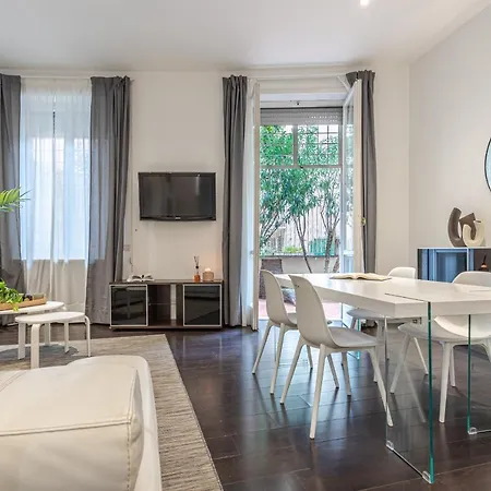 Agathae Luxury With Garden * Rom